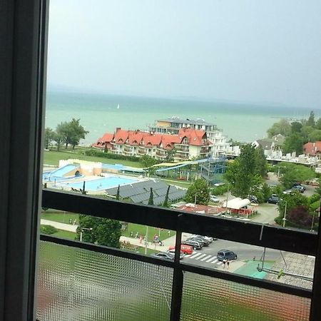 Tulipan Tarsasudulo Hotel Balatonlelle Buitenkant foto